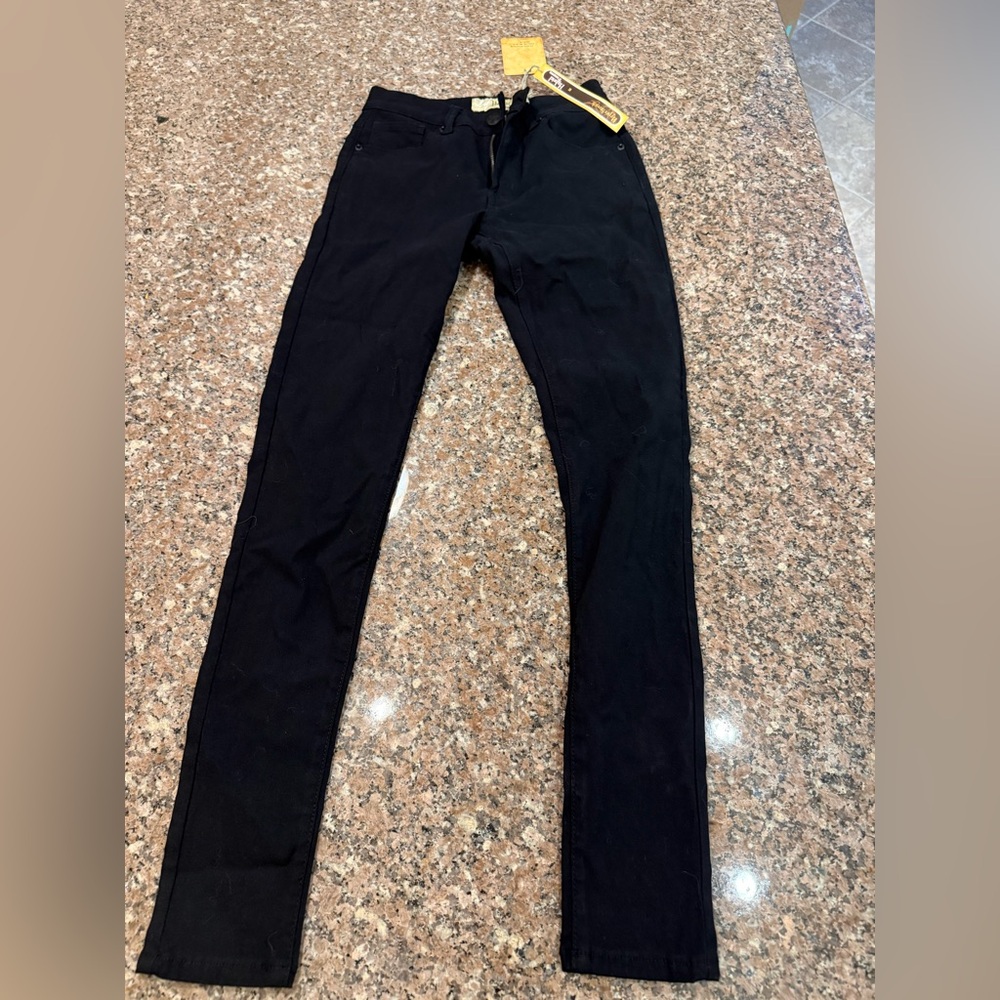 Hybrid & Company Women's black pants